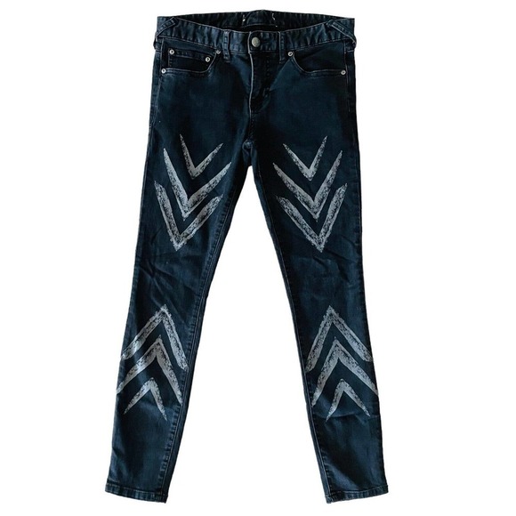 FREE People Jean Black Denim Chevron Arrow Print Mid Rise Skinny Jeans Size 26 - Picture 3 of 10